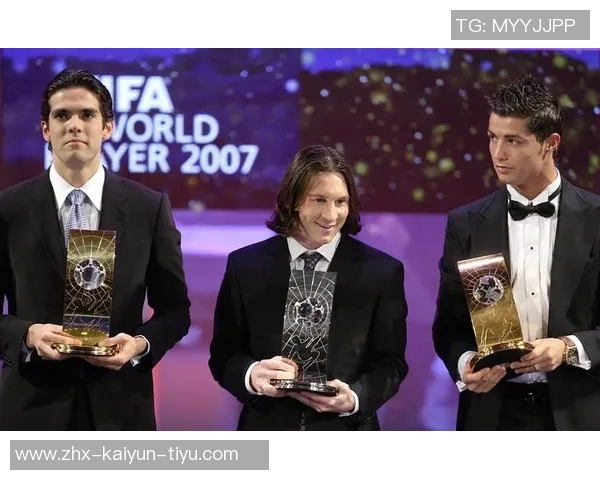 足球MVP评选揭晓年度最佳球员背后的故事与成就分析